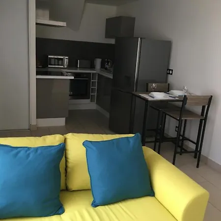 4 Couchages Centre Ville * Narbonne